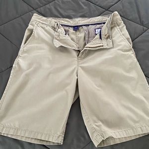 Johnie-O men’s khaki shorts. Size 32